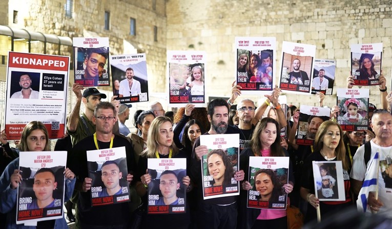 Obitelji Hamasovih talaca žive noćnu moru: "Jedem i spavam toliko da preživim"