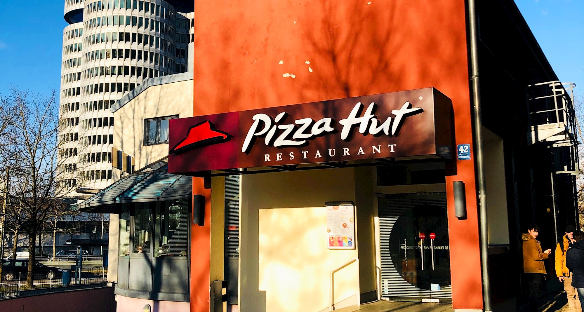 Pizza Hut je predstavio pizzu sa zmijama, biste li je probali?