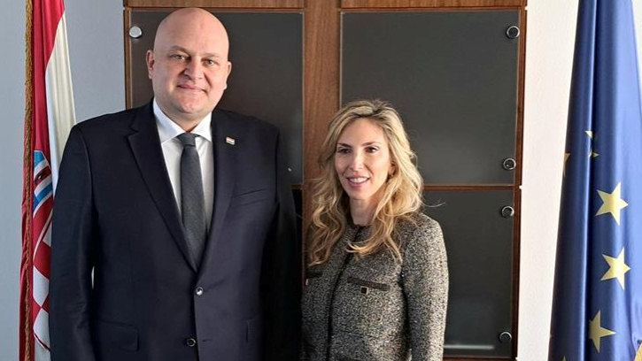 DP-ov ministar ugostio veleposlanicu SAD-a: "Jačamo suradnju"