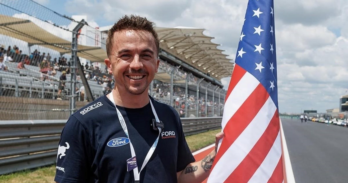 Frankie Muniz oduševio fotkom s roditeljima iz Malcolma u sredini