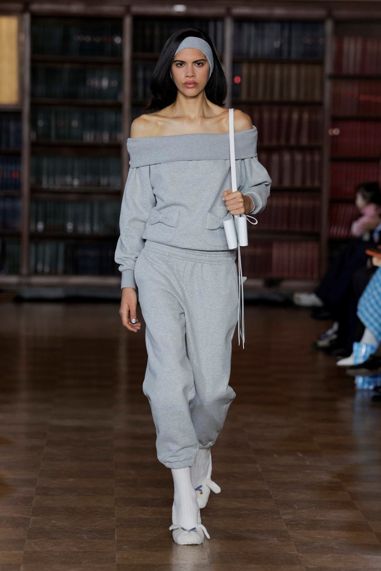 Pufaste papuče s potpeticom: Inspiracija iz spavaće sobe