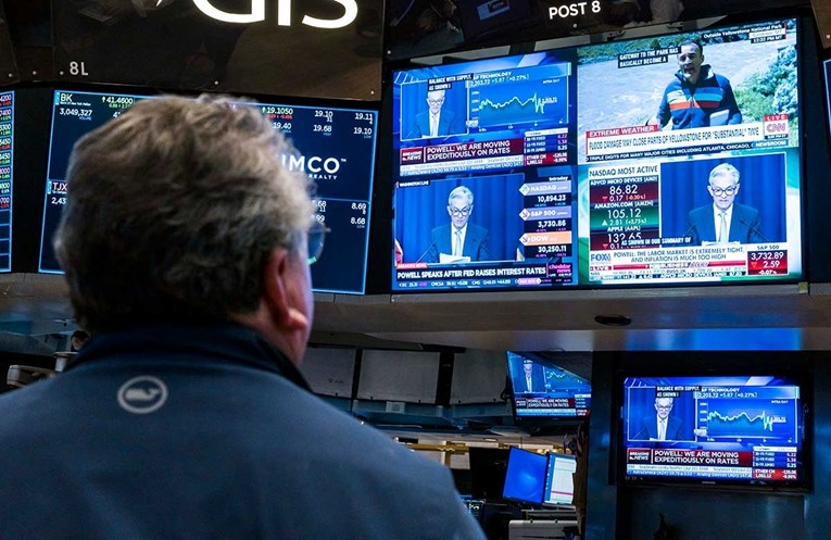 Wall Street ponovno oštro pao, raste rizik od recesije