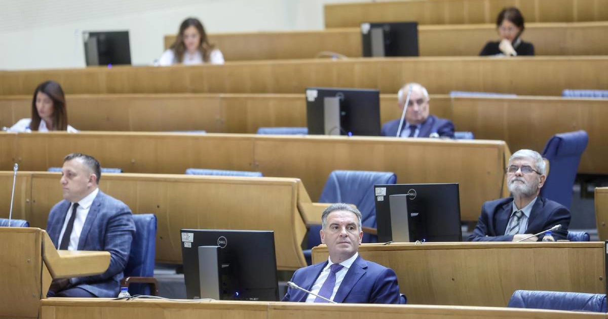 Demokratska fornta u BiH kandidirala novog savjetnika za člana Predsjedništva