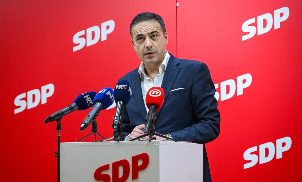 De Vrgna više nije glasnogovornik SDP-a. Otpustili ga zbog incidenta na zabavi?