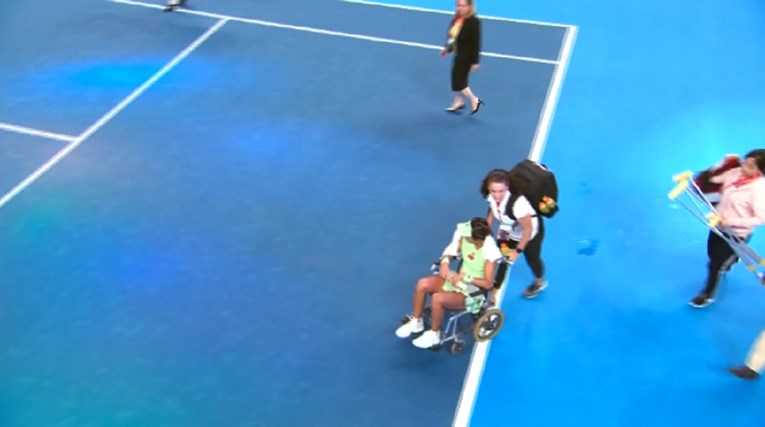 Imala pobjedu u rukama protiv Tomljanović, pa završila u invalidskim kolicima