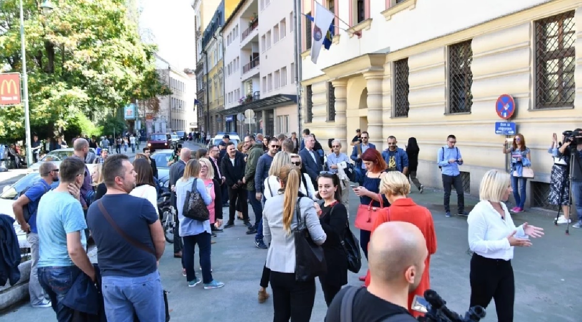 Prosvjed novinara u Sarajevu, žele veća prava i sigurnost