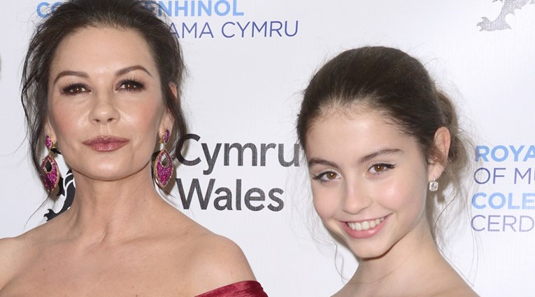 Catherine Zeta-Jones i njezina kći ponovno su zablistale na crvenom tepihu