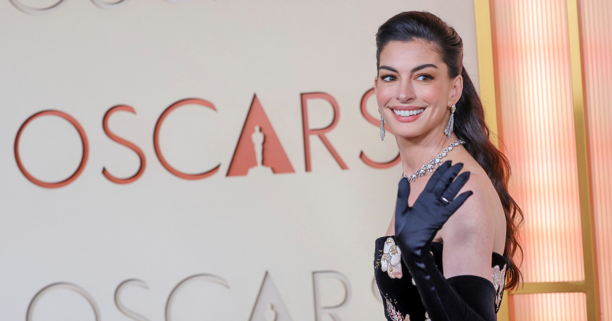 Anne Hathaway tvrdi da je jednostavan trik zaslužan za njen odmoran izgled