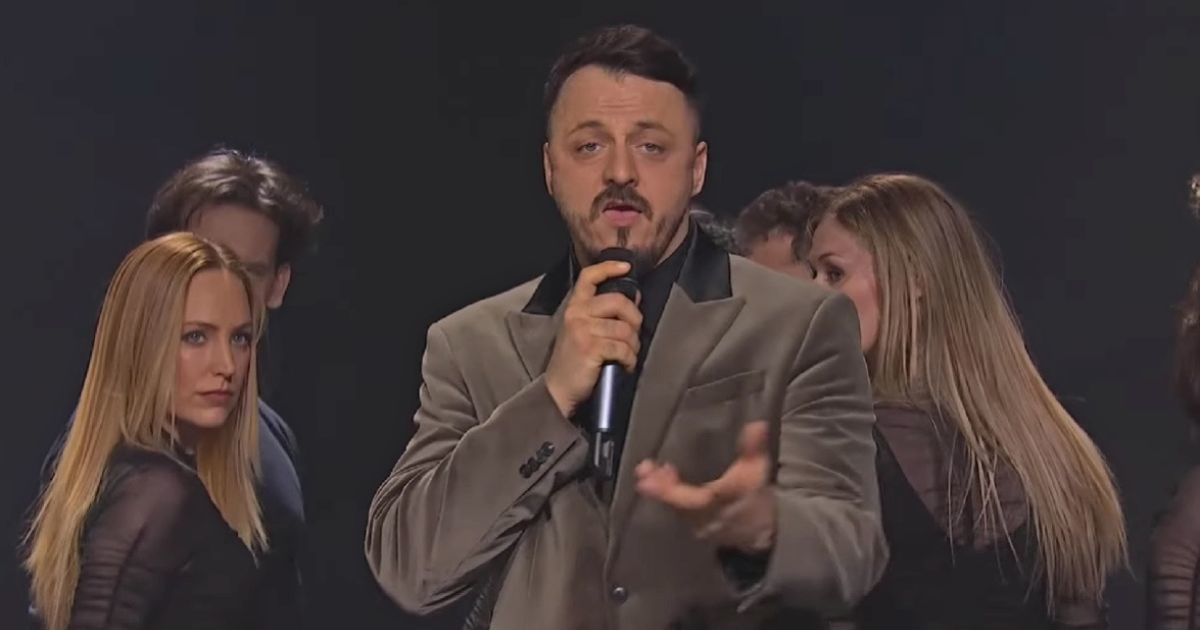 Pjevač koji je početkom mjeseca bio otet u centru Beograda nastupio je na PZE-u