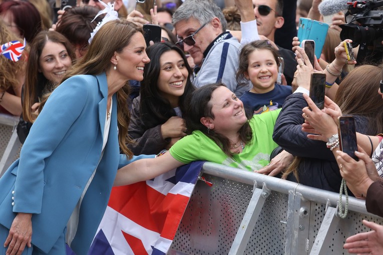 Kate Middleton pričala s djecom na talijanskom i oduševila stotine ljudi