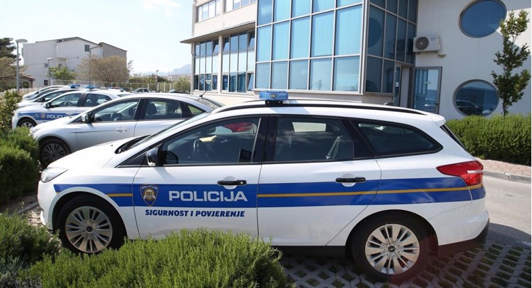 Mladiću (21) u Kaštelima oduzet auto, policija traži da ide u zatvor