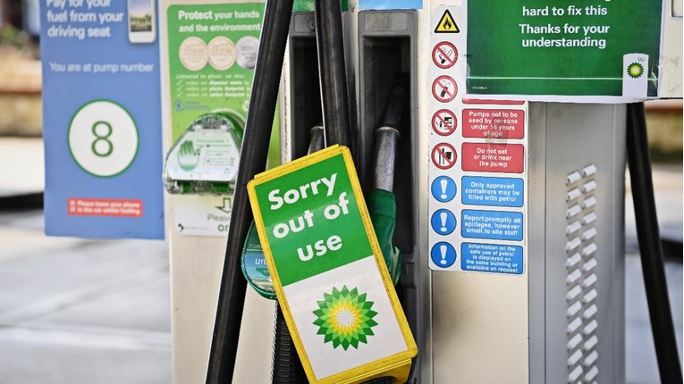 Još traje nestašica goriva u Britaniji. Vojska stavljena u stanje pripravnosti