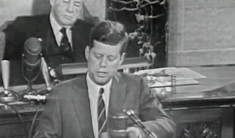 Kennedy je obećao ljude na Mjesecu. Svijet mu se smijao