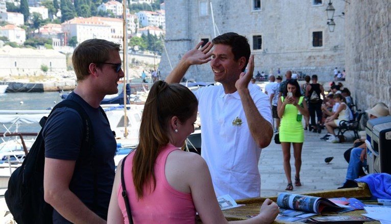 Što radi Pernar? Prodaje izlete u Dubrovniku