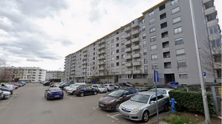 Buknuo požar u stanu u Zagrebu. Uzrok je svijeća