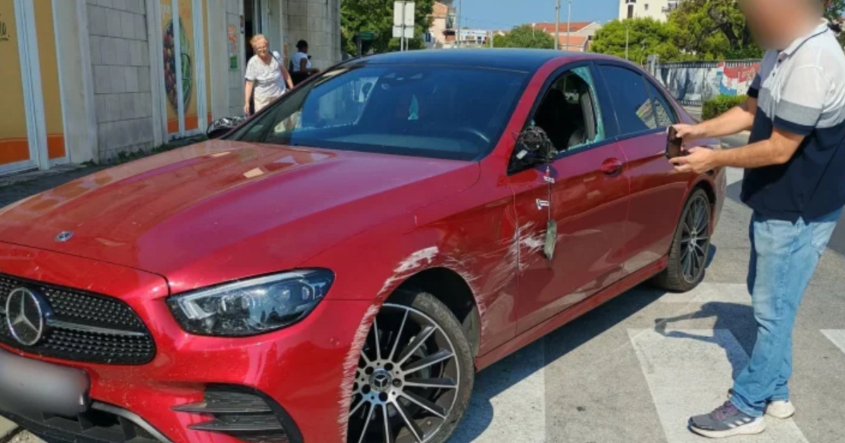 U Dubrovniku maskirani palicama razbili auto iz Srbije i pretukli ljude