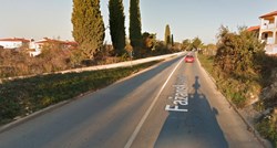 Vozač u Istri naglo skrenuo i zabio se u stablo, poginuo je