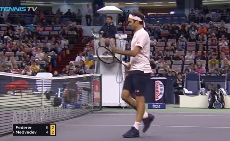 VIDEO Ovoj majstoriji morao je zapljeskati i Roger Federer