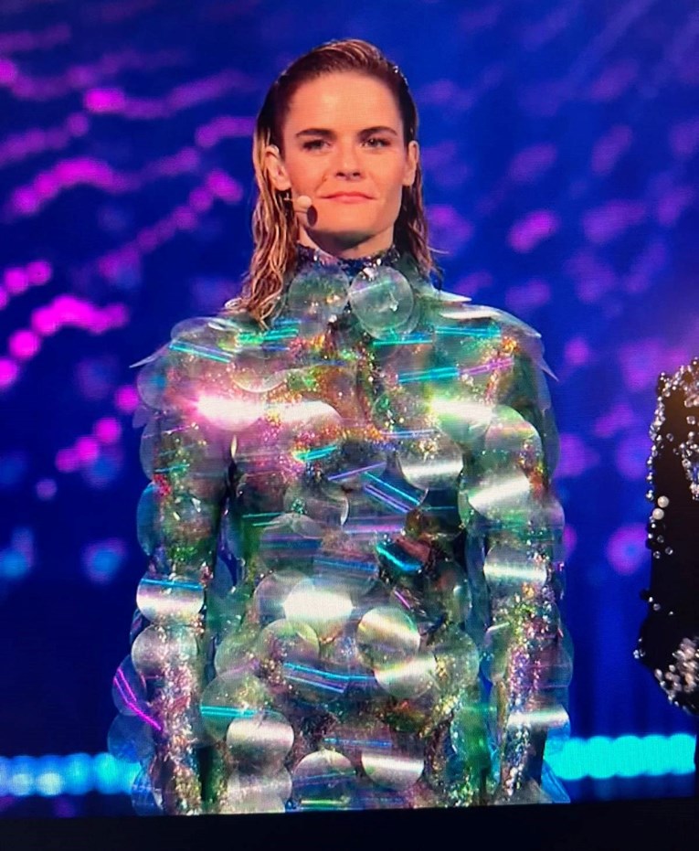 Korisnici društvenih mreža komentiraju outfit voditeljice Eurosonga: "Što je ovo?"