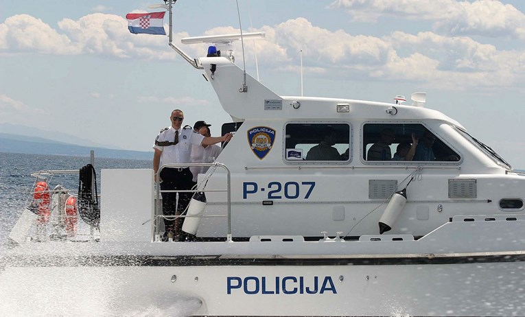 Talijanska ribarica se nije htjela zaustaviti, policija je uhvatila kod Suska