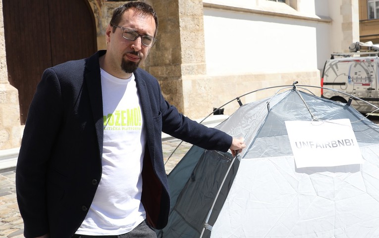 Tomašević želi kontrolirati Airbnb