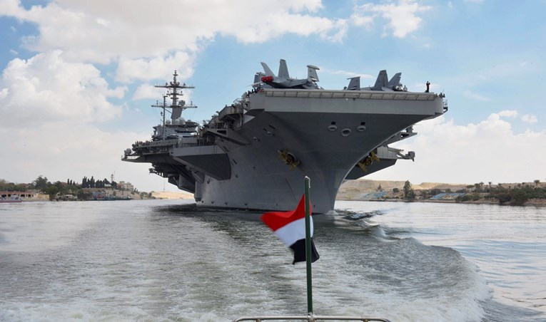Iran: Američka flota može biti uništena jednom raketom