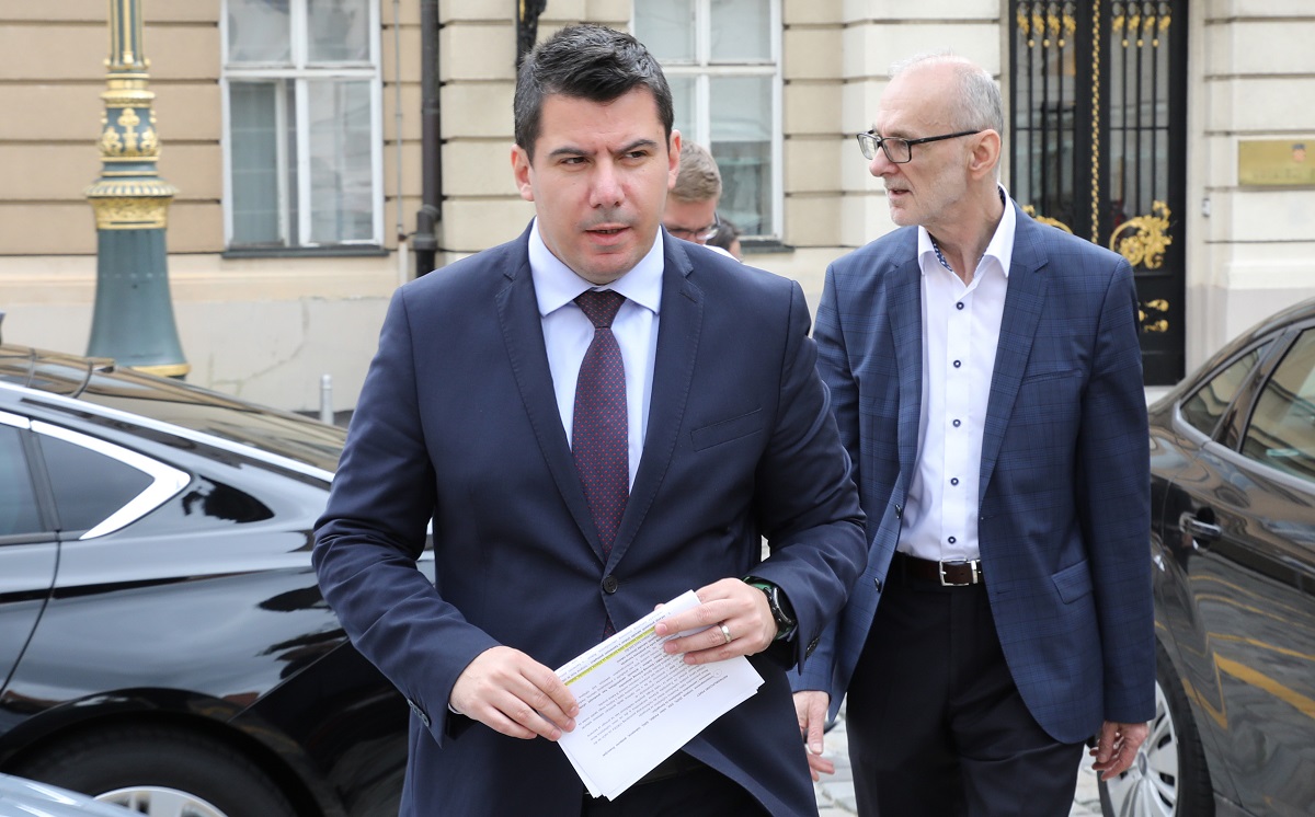 Grmoja: Ne morate glasati za Most, ali nemojte ni za HDZ