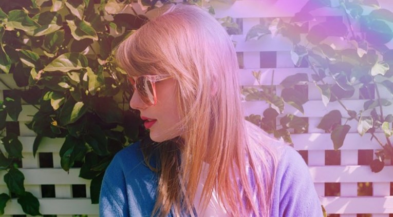 Suptilan makeover: Taylor Swift osvježila frizuru pastelnim vrhovima