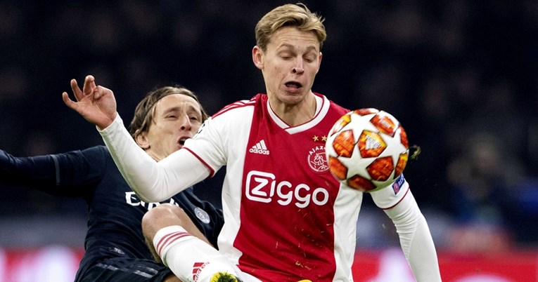 Ajax spustio Modriću i Realu uz pomoć Barcelone