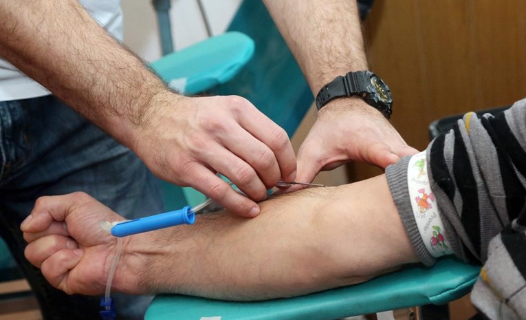 Dvogodišnji dječak s leukemijom iz Zagreba treba krv, pomozite mu