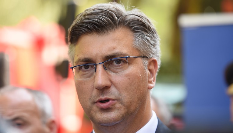 Plenković: Ne dopuštam hajku na Kujundžića