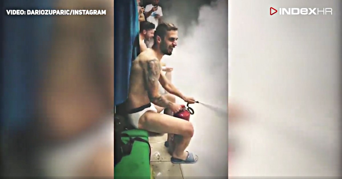 Ovako je Župarić prskao suigrače vatrogasnim aparatom i izazvao kaos u Puli