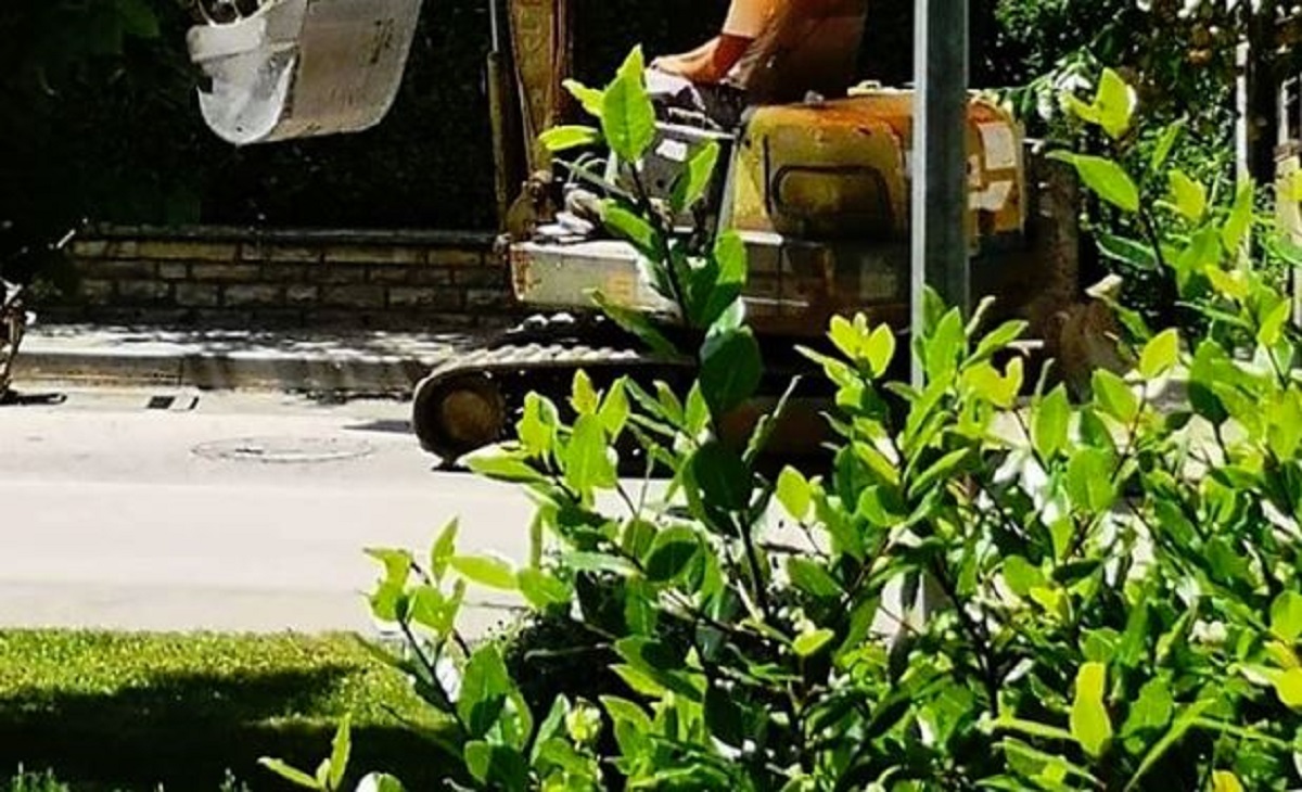 Fotka radova na cesti iz Benkovca postala hit, odmah ćete vidjeti zašto