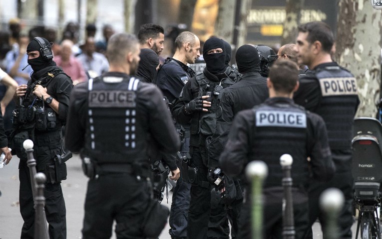 Francuski ministar pisao policiji: "Budite oprezni, ISIS bi se mogao osvetiti"