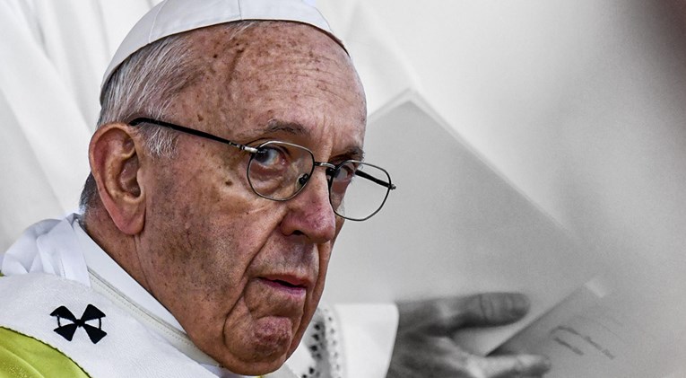 Nadbiskup teško optužio Papu, kaže da je godinama znao za zlostavljanje