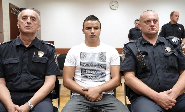Komšić se smijuljio na sudu i bahato odgovarao sutkinji