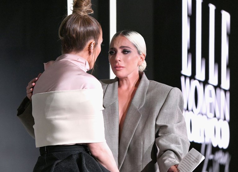 Lady Gaga kroz suze progovorila o posljedicama silovanja: "Još krivim sebe"
