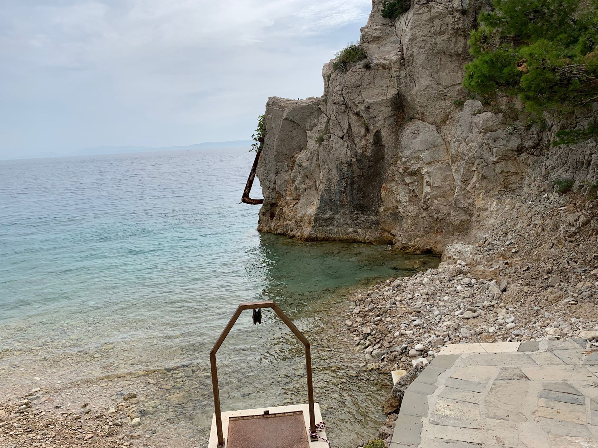 Zapadna obala nakon uklanjanja  bespravno izgrađenih građevina 