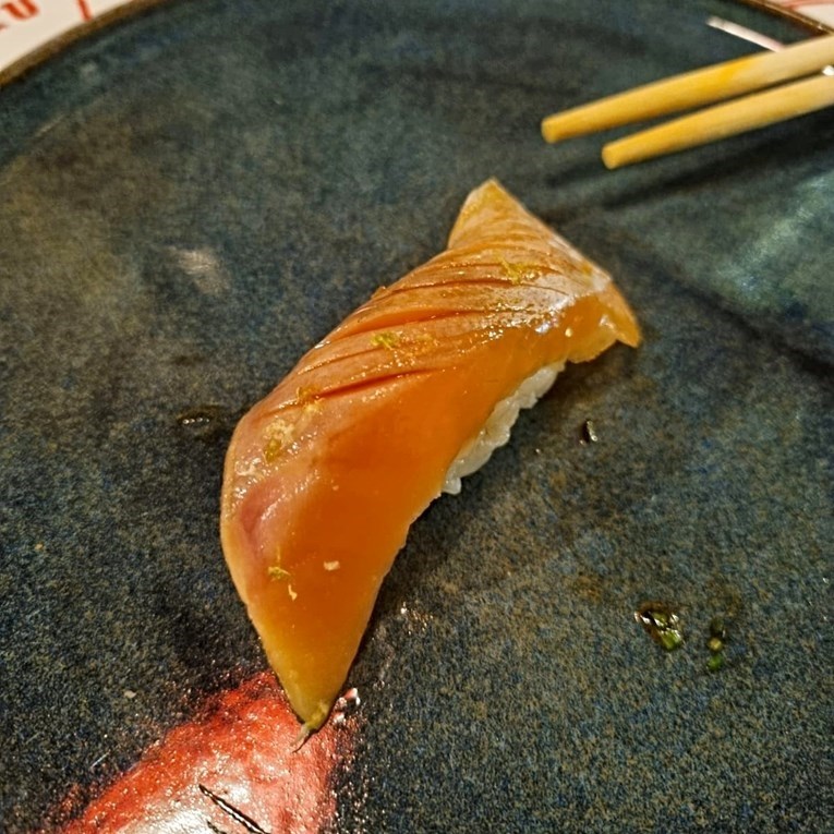 Nigiri s losos-pastrvom