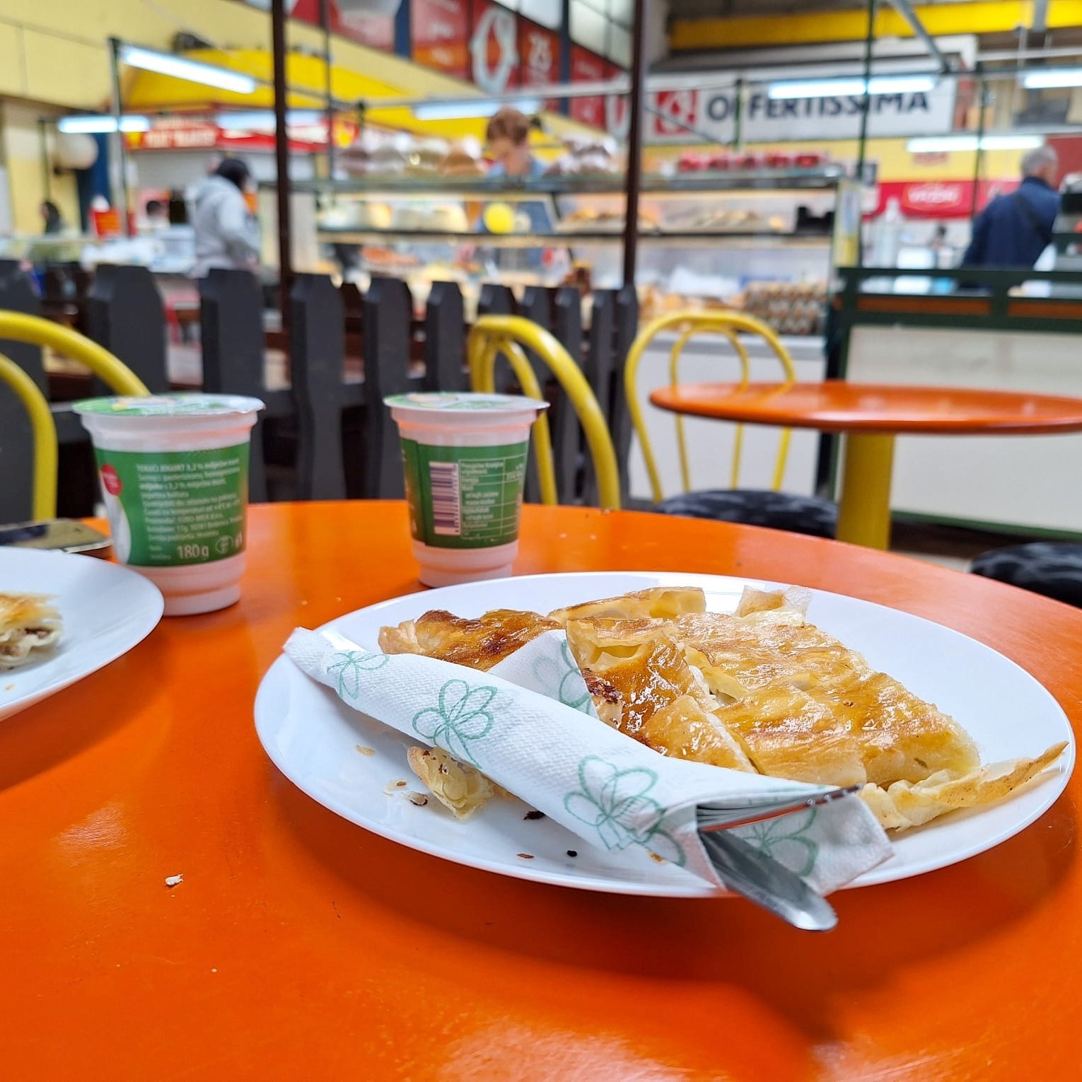 "Najbolji burek u Zagrebu je na placu u Dubravi", kaže jedan lokalac. Provjerili smo