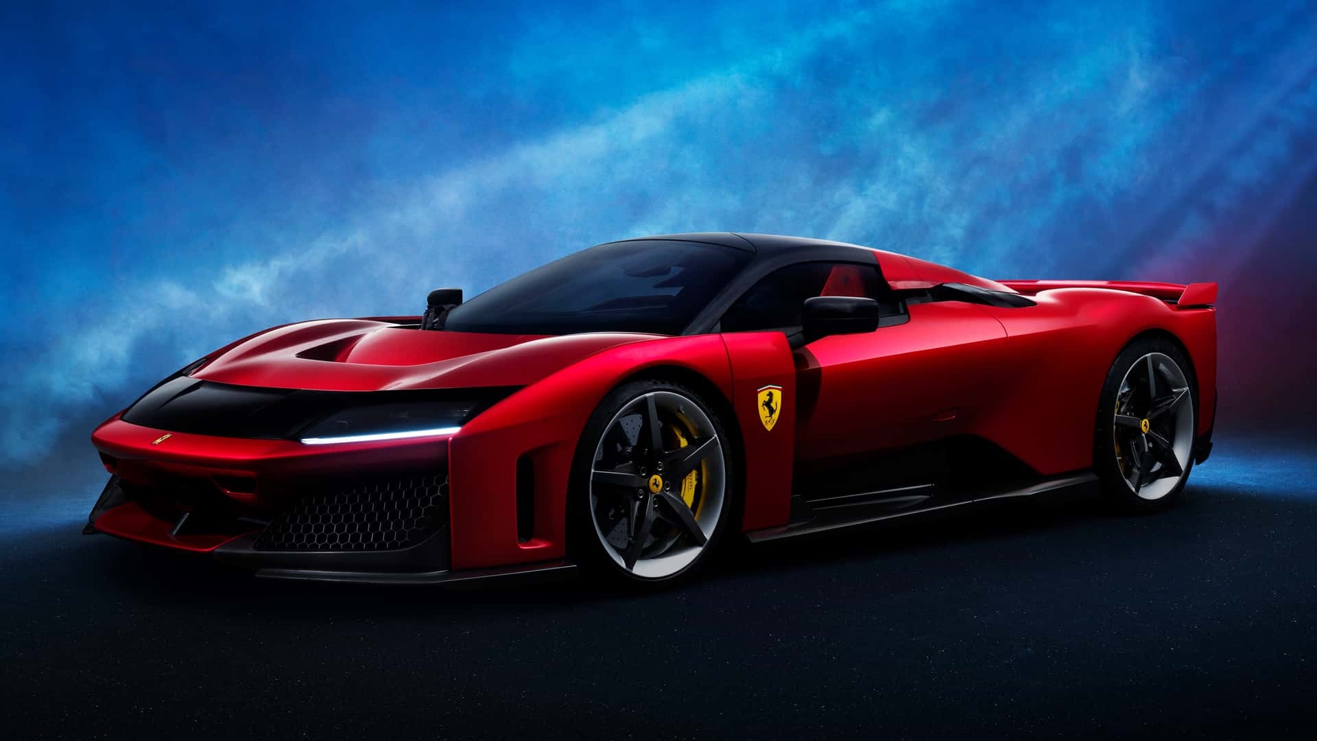Najnoviji Ferrari je trebao imati samo jedno sjedalo