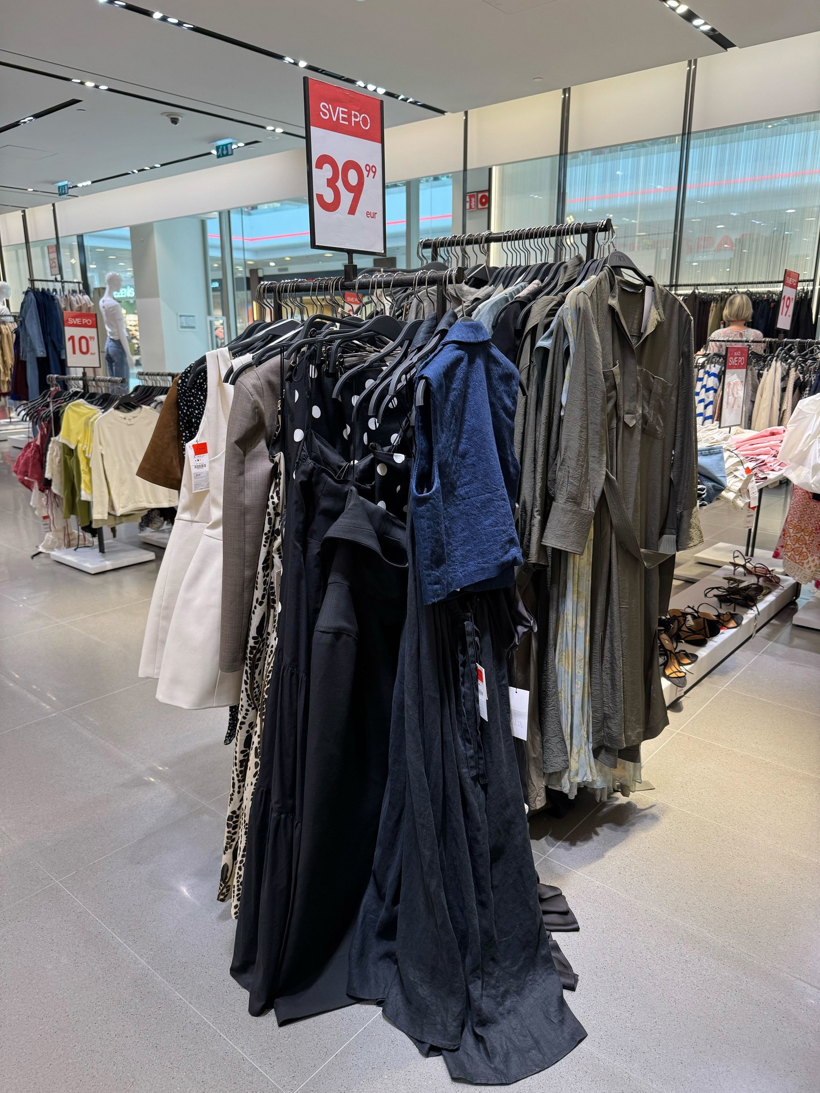 Zara CCW