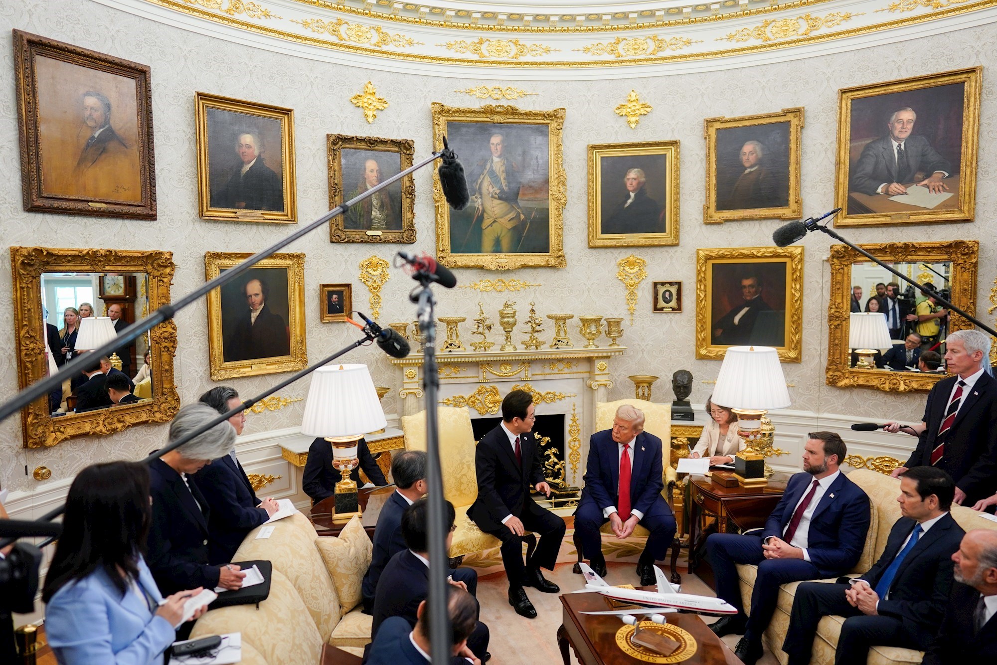 Trump južnokorejskom predsjedniku: Želim se sastati s Kim Jong-unom još ove godine