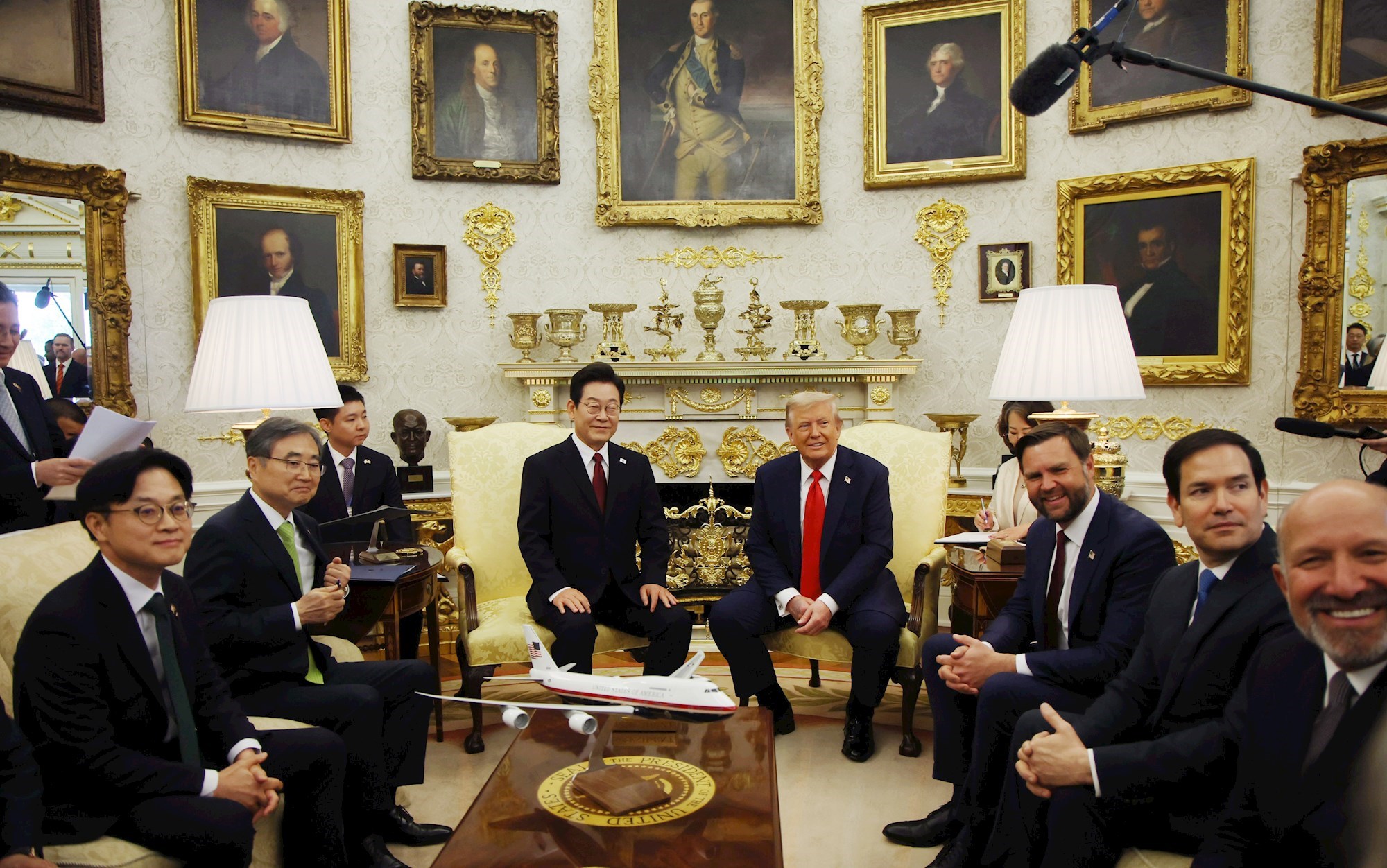 Trump južnokorejskom predsjedniku: Želim se sastati s Kim Jong-unom još ove godine