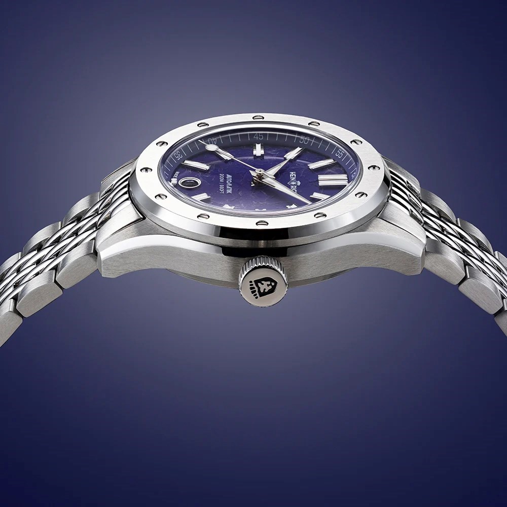 Heinrich predstavio satove od ametista, već su dostupni