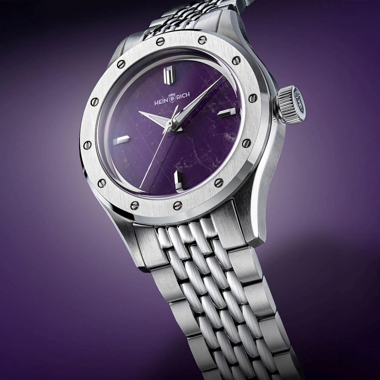 Heinrich predstavio satove od ametista, već su dostupni