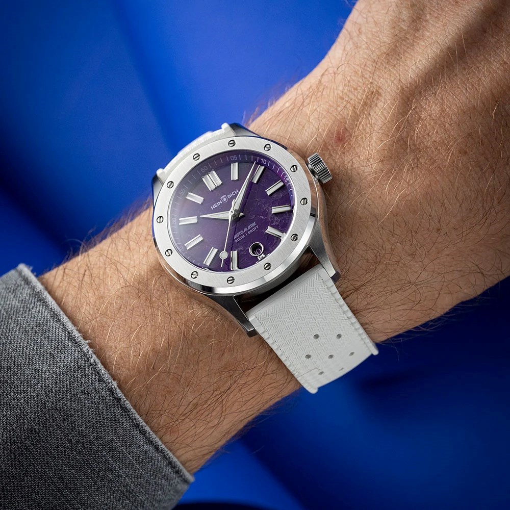 Heinrich predstavio satove od ametista, već su dostupni