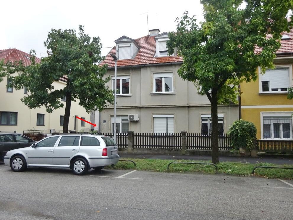 ZAGREB - FERDE LIVADIĆA 31 (STAN 3080)
Redni broj: 9
Površina (m2):
31,48
Početna cijena nekretnine:
55.000,00 EUR
Jamčevina:
5.500,00 EUR
Datum i vrijeme pregleda nekretnine:
23.09.2025. 14:15 – 14:45
Energetski certfikat:
C/C
