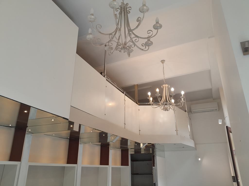 Grad:
ZAGREB
Adresa:
ILICA 5
Površina (m2):
21,76
Položaj nekretnine:
prizemlje ulične zgrade
Početna mjesečna neto zakupnina:
559,23 EUR
Jamčevina:
1.677,69 EUR
Predložena djelatnost:
dopuštene propisima (izuzev pružanja usluge smještaja)
Razred oznaka en. certfikata:
F/B
Datum i vrijeme pregleda poslovnih prostora:
14.10.2025. 09:30 – 10:00