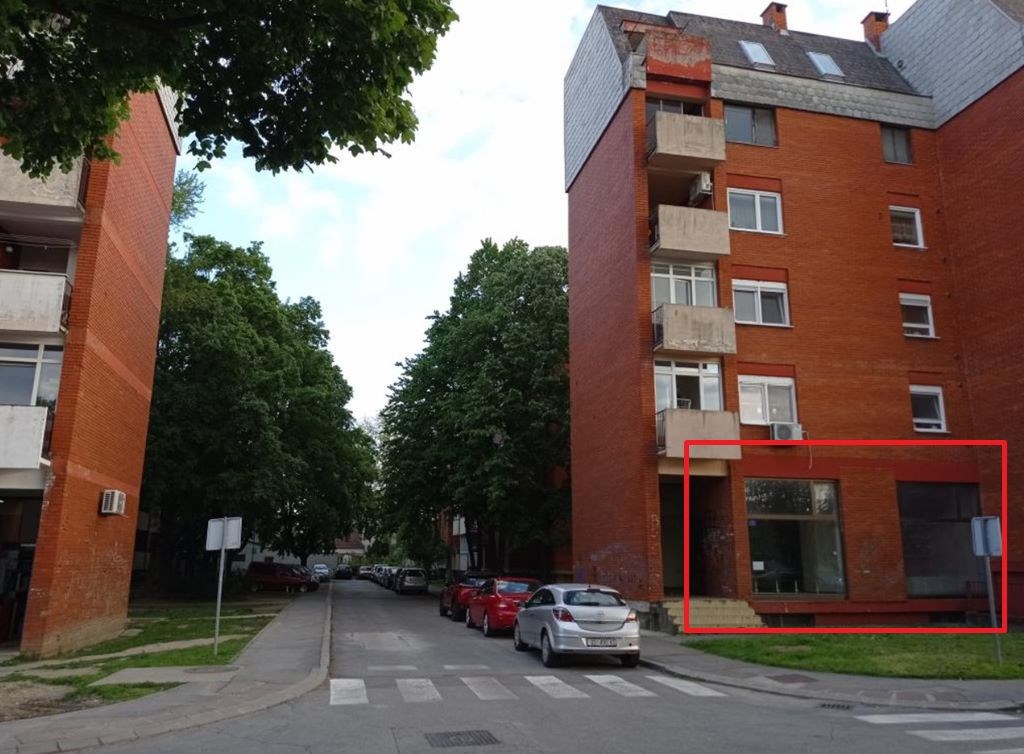 Grad:
OSIJEK
Adresa:
VIJENAC KRALJEVE SUTJESKE 2
Površina (m2):
81,37
Položaj nekretnine:
prizemlje ulične zgrade
Početna mjesečna neto zakupnina:
316,04 EUR
Jamčevina:
948,12 EUR
Predložena djelatnost:
dopuštene propisima (izuzev pružanja usluge smještaja)
Razred oznaka en. certfikata:
D/G
Datum i vrijeme pregleda poslovnih prostora:
14.10.2025. 10:00 – 10:30